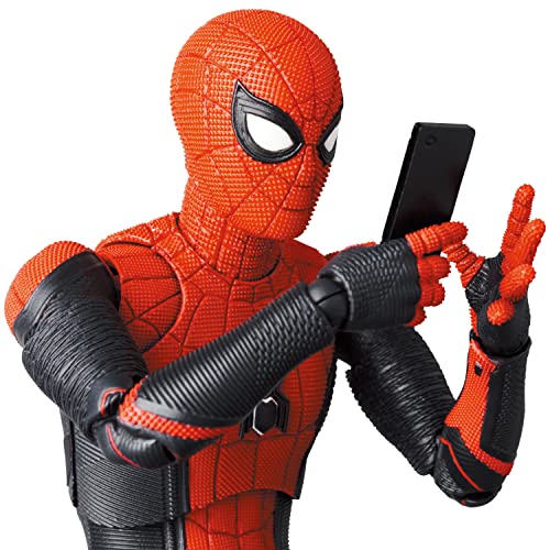 Image 5 of Medicom MAFEX Spider-Man Upgraded Suit Action Figure