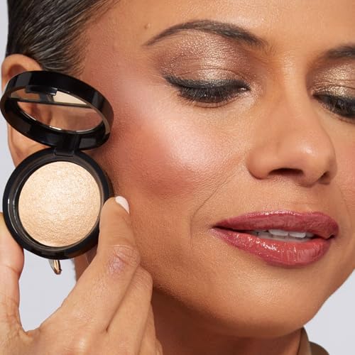 Image 4 of LAURA GELLER NEW YORK Baked Travel Size Illuminating Highlighter - Portofino
