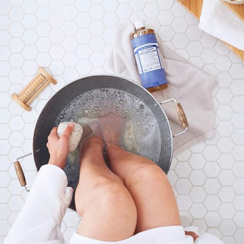 Dr. Bronner's Pure-Castile Magic Liquid Soap - Made with Regenerative Organic Certified Oils- 18-in-1 Uses for Face, Body, Hand, Hair, Laundry & More- Vegan, Non-GMO- Body Wash- Peppermint,32oz