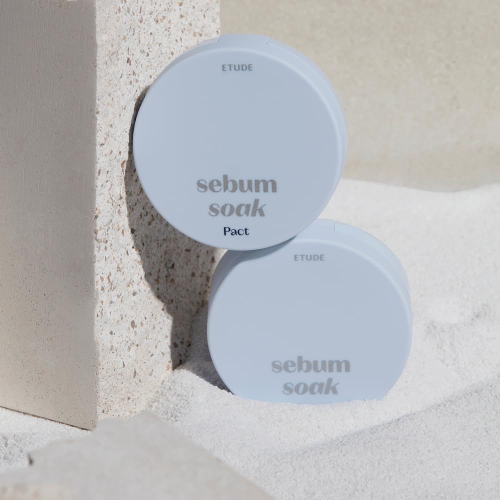 Etude Sebum Soak Pact | Facial Oil Control and Soft Skin with This Mineral Powder That Absorbs Sebum for a Matte Face | Korean Makeup, KBeauty, Perfect for Gift