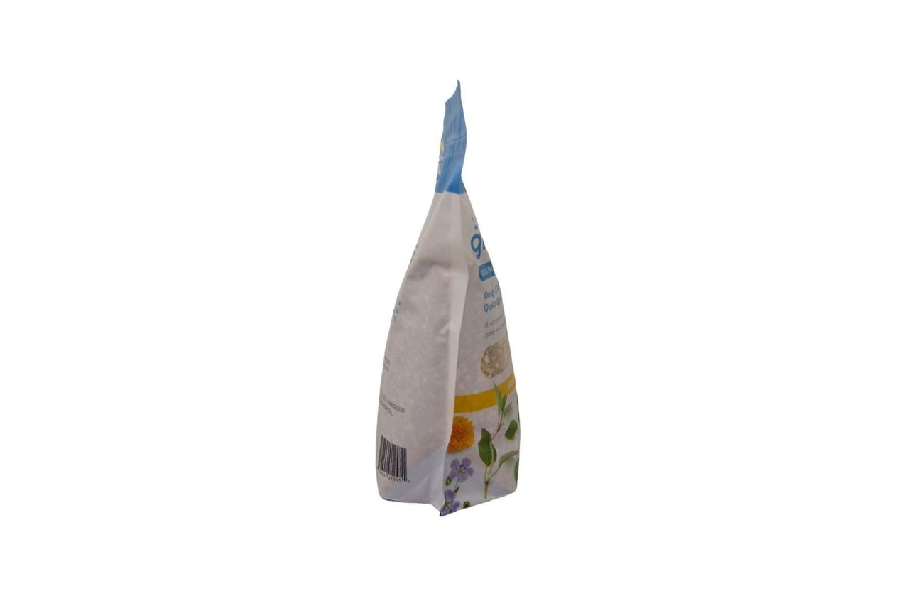 Strong Animals Golden Graze - Daily Snack for Chickens containing Oregano Essential Oil, Multi-Grains, Cracked Corn, Oyster Shells, Marigold Petals and Flaxseed (5 lbs)