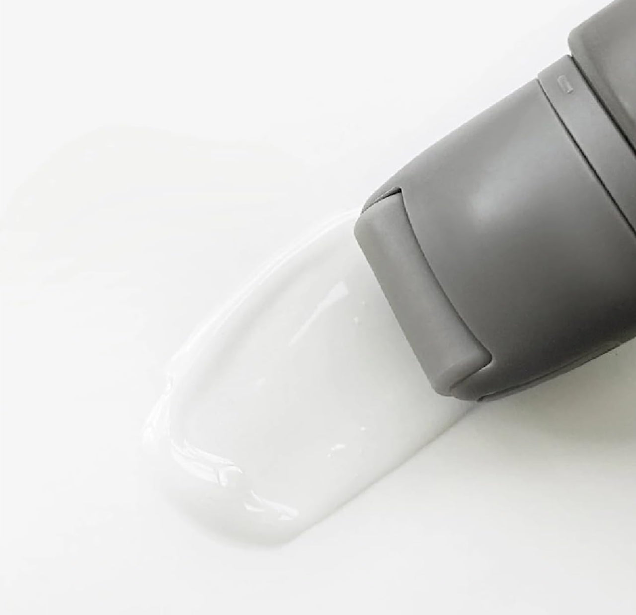 R.E.F.Y Glow and Sculpt Face Serum Primer with Niacinamide (1.4 oz / 40 mL)