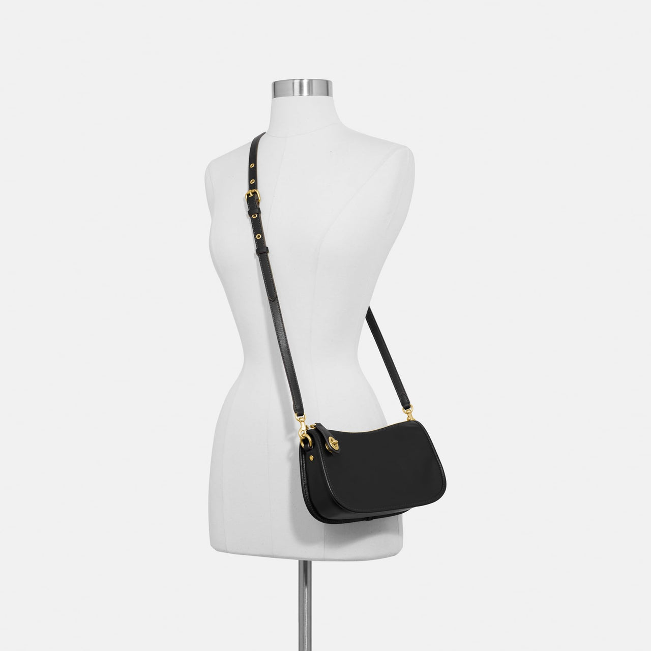 Coach The Coach Originals Glovetanned Leather Swinger, Chalk