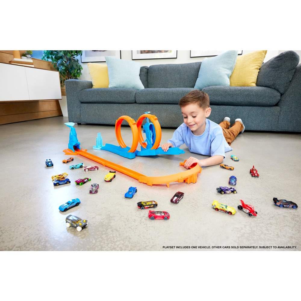 Hot Wheels Track Creator Triple Loop Pack & 1:64 Scale Toy Car