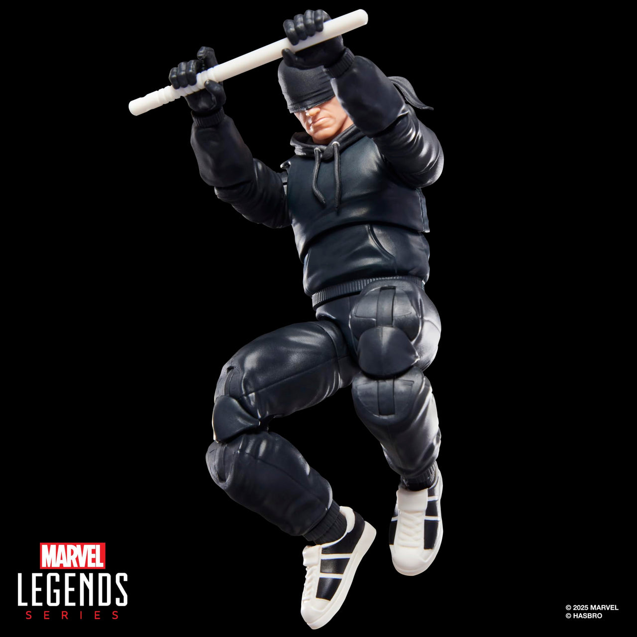 Marvel Legends Series Daredevil, The Man Without Fear Comics-Inspired Collectible 6-Inch Scale Action Figure with Character-Sized Comic Accessory