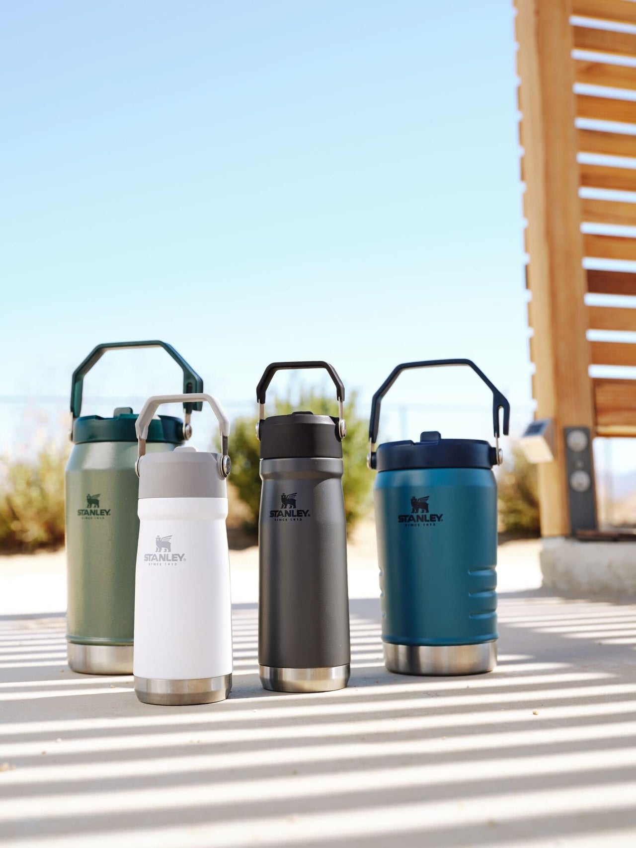 Stanley IceFlow Flip Straw Water Bottle 22 oz | Built-In Straw for Travel and Sports | Lightweight and Leak Resistant | Insulated Stainless Steel | BPA-Free | Charcoal