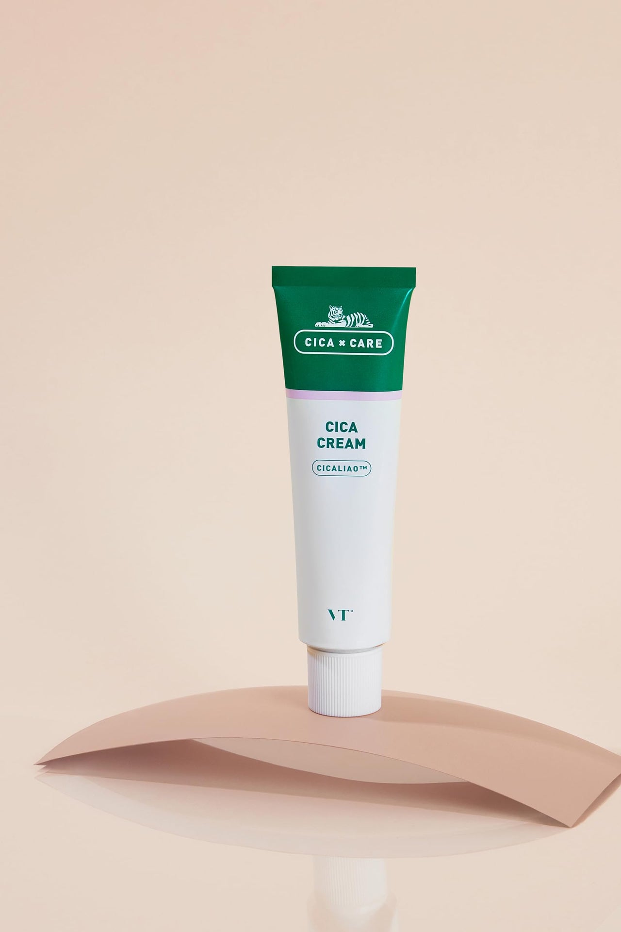 VT COSMETICS CICA Cream, CICALIO Facial Care Cream, Skin Relax, Redness Skin cream, Skin Calming Care, Centella Asiatica Extract, Hyaluronic Acids, Soothing Skin, Korean Skincare (1.69 oz / 50ml)