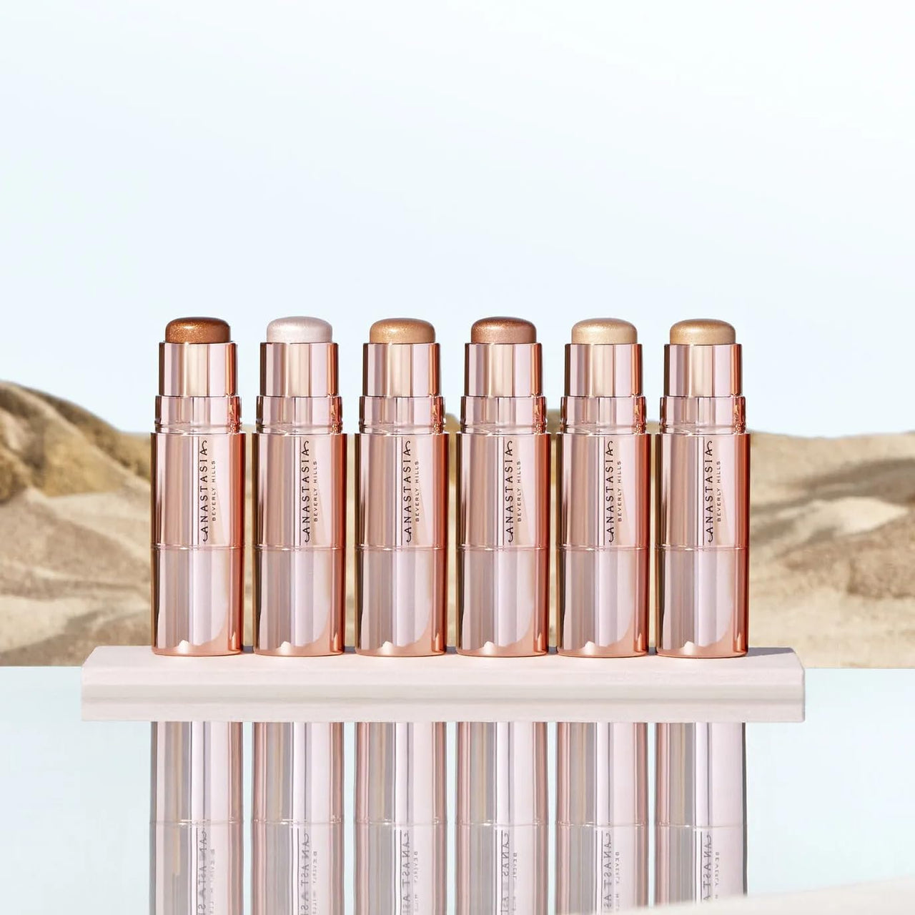 Anastasia Beverly Hills- Stick Highlighter (Hot Sand)