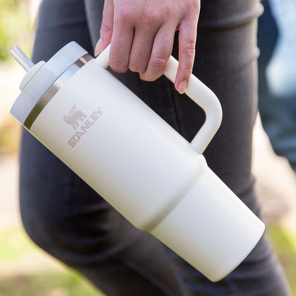 Stanley H2.0 Vacuum Quencher, 0.88 L (0.88 L), Cream, 2.0, Cold Insulation, Durable, Straw Water Bottle, Summer, Outdoors, Dishwasher Safe