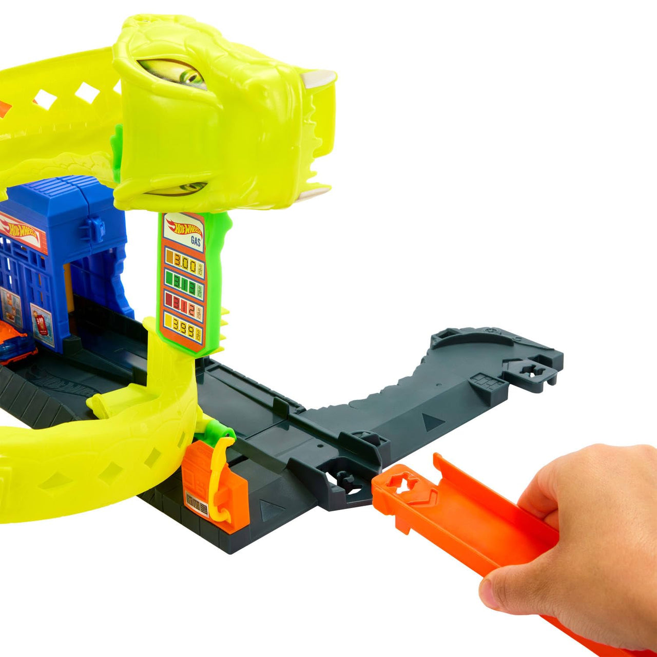 Hot Wheels Snake Spiral Attack Track Set & 1:64 Scale Vehicle