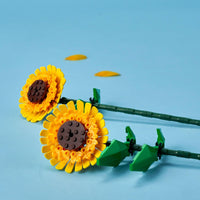 Thumbnail for LEGO Sunflowers Building Toy for Kids, Girls and Boys Ages 8+ - Artificial Sunflowers for Home Decor and Display - Birthday Gift Idea for Lovers of Plants & Flowers - 40524