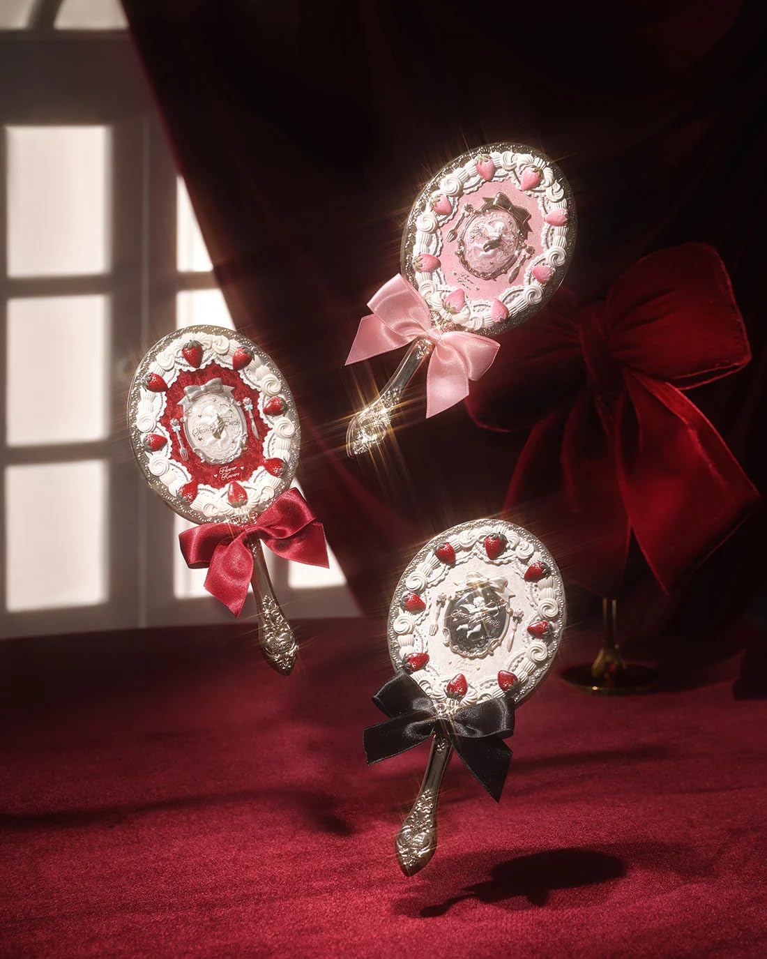 Flower Knows Strawberry Cupid Hand Mirror,Vintage Handheld Mirror,Fancy & Pretty Princess Mirror with Long Handle,Gift for Girls & Women(Red Velvet)