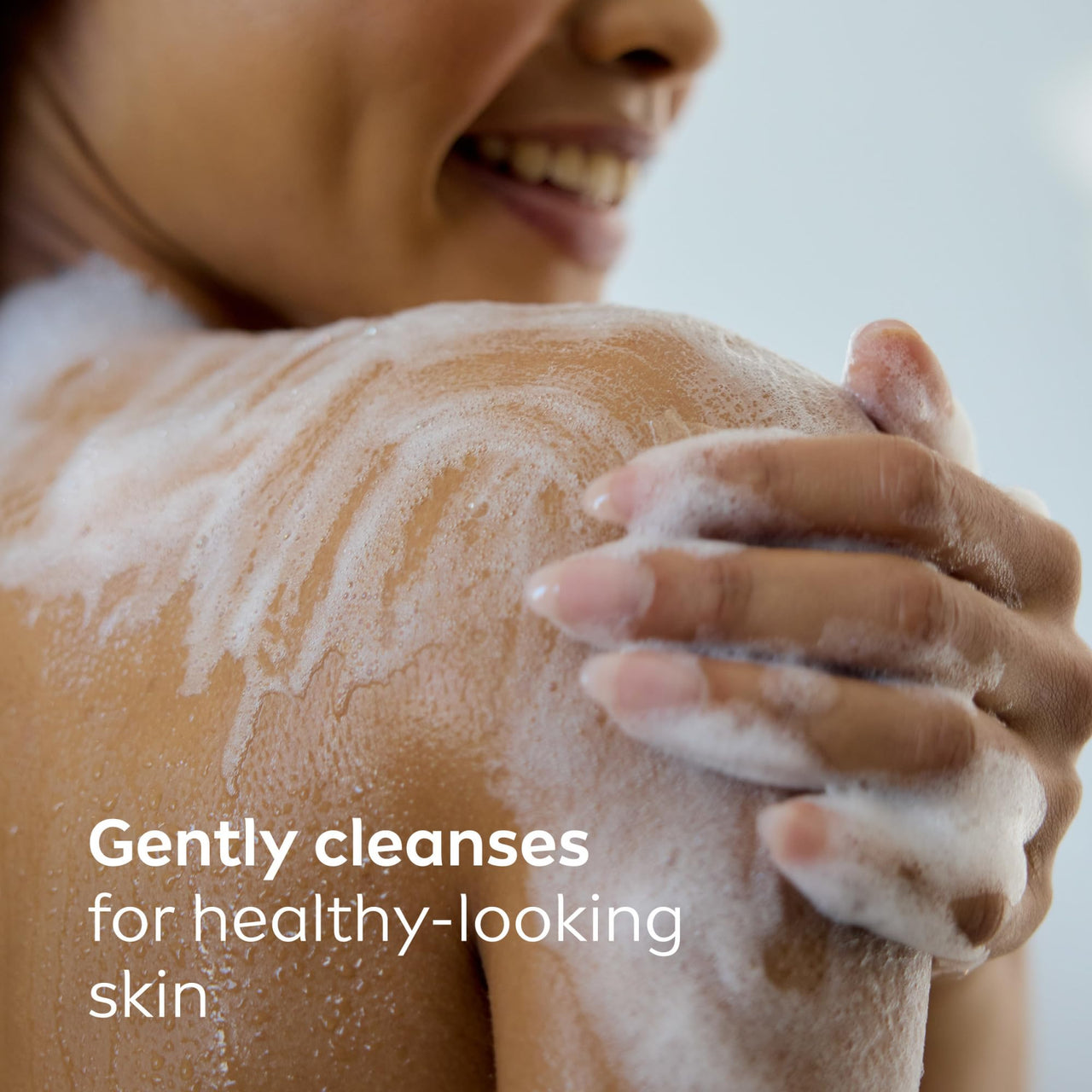 NIVEA Pampering Coconut and Almond Milk Body Wash with Nourishing Serum, Moisturizing Body Wash for Women, Enriched with Provitamin B5 and Vitamin E, 20 Fl Oz Bottle