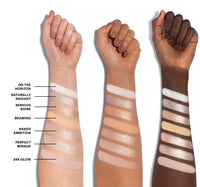 Thumbnail for Morphe 35U Makeup Palette - Gilded Desert Artistry Palette with Deep Metallics, Shimmers & Matte Pressed Pigments - Made to Build, Blend & Layer for Everyday, Versatile Makeup Looks (1.98 oz)