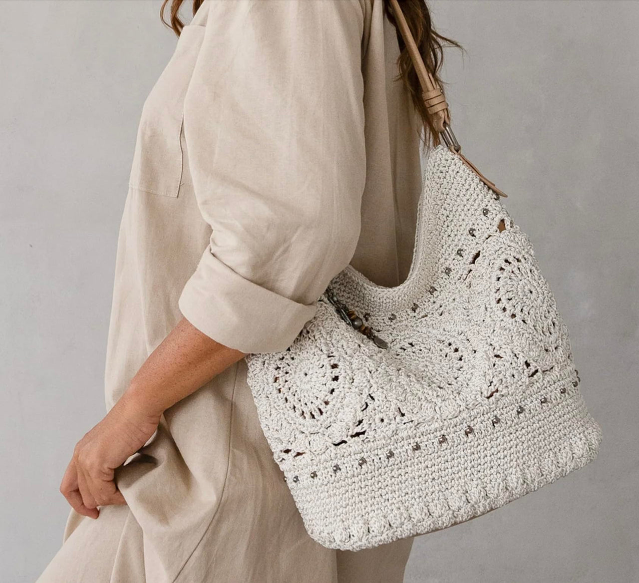 The Sak Sequoia Large Hobo Bag - Premium Leather Women's Handbag for Everyday & Travel - Designer Purse With Shoulder Bag Strap, Zipper Closure and Pockets - Natural Medallion