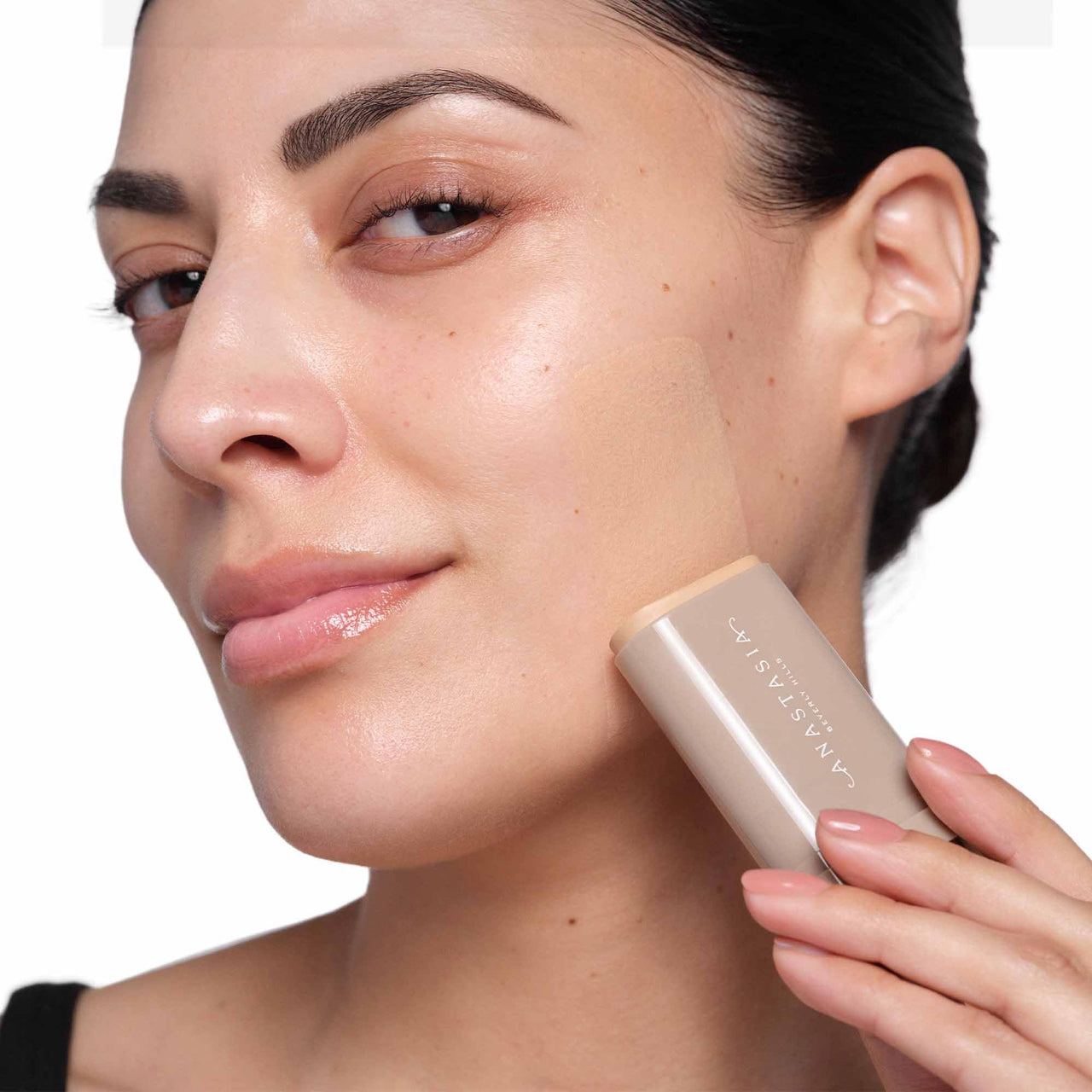 Anastasia Beverly Hills - Beauty Balm Serum Boosted Skin Tint - Shade 7