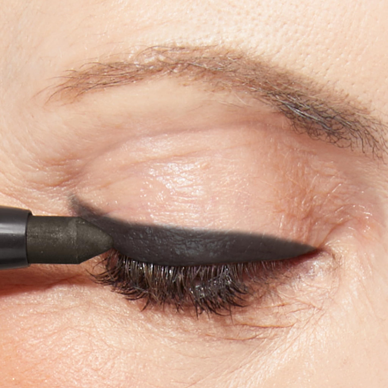 LAURA GELLER NEW YORK Kajal Longwear Kohl Eyeliner Pencil - Soft Black Kohl - Caffeine and Vitamin E - Smooth & Blendable Liner - Built-In Sharpener