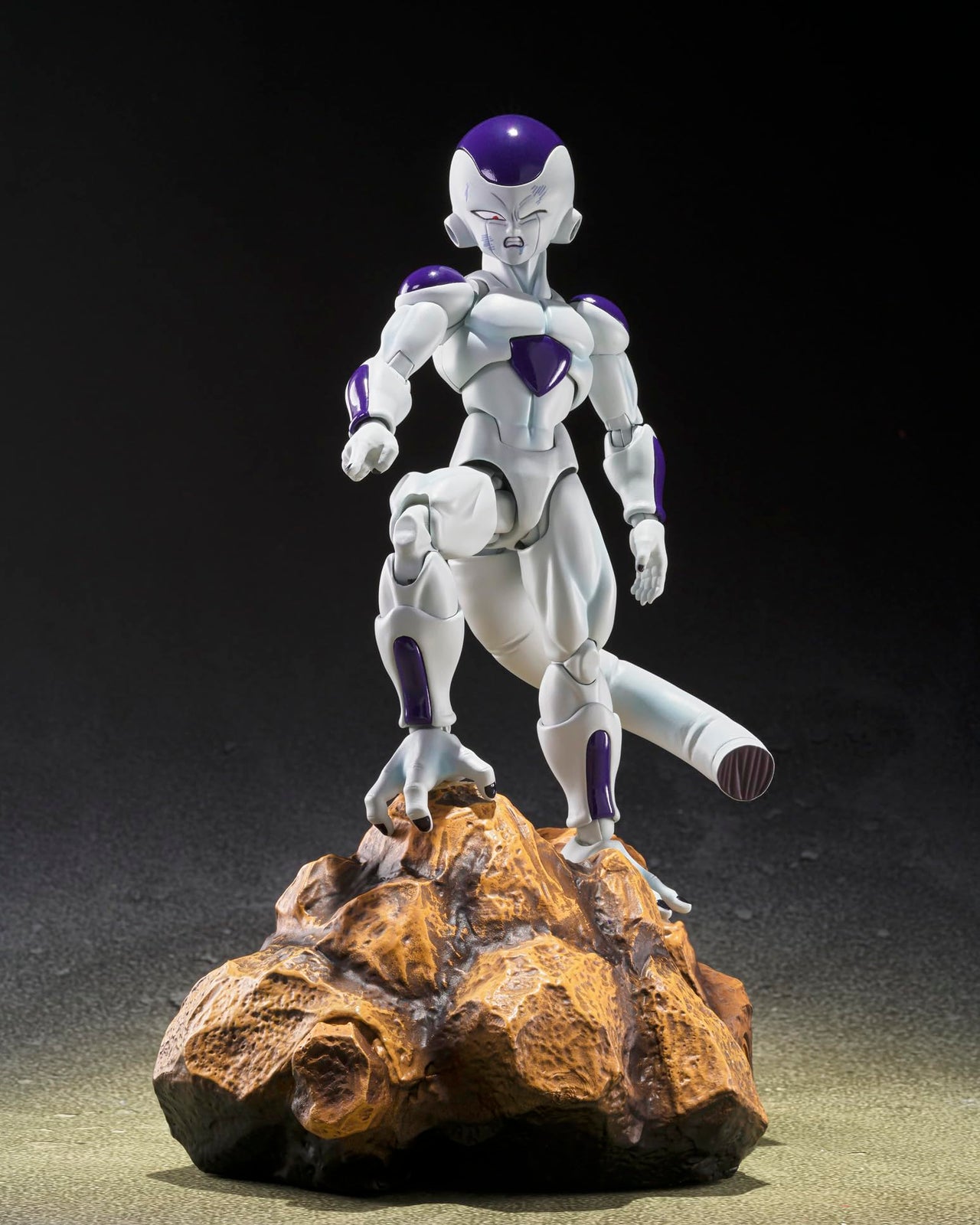 TAMASHII NATIONS - Dragon Ball Z - Frieza Fourth Form S.H.Figuarts Action Figure