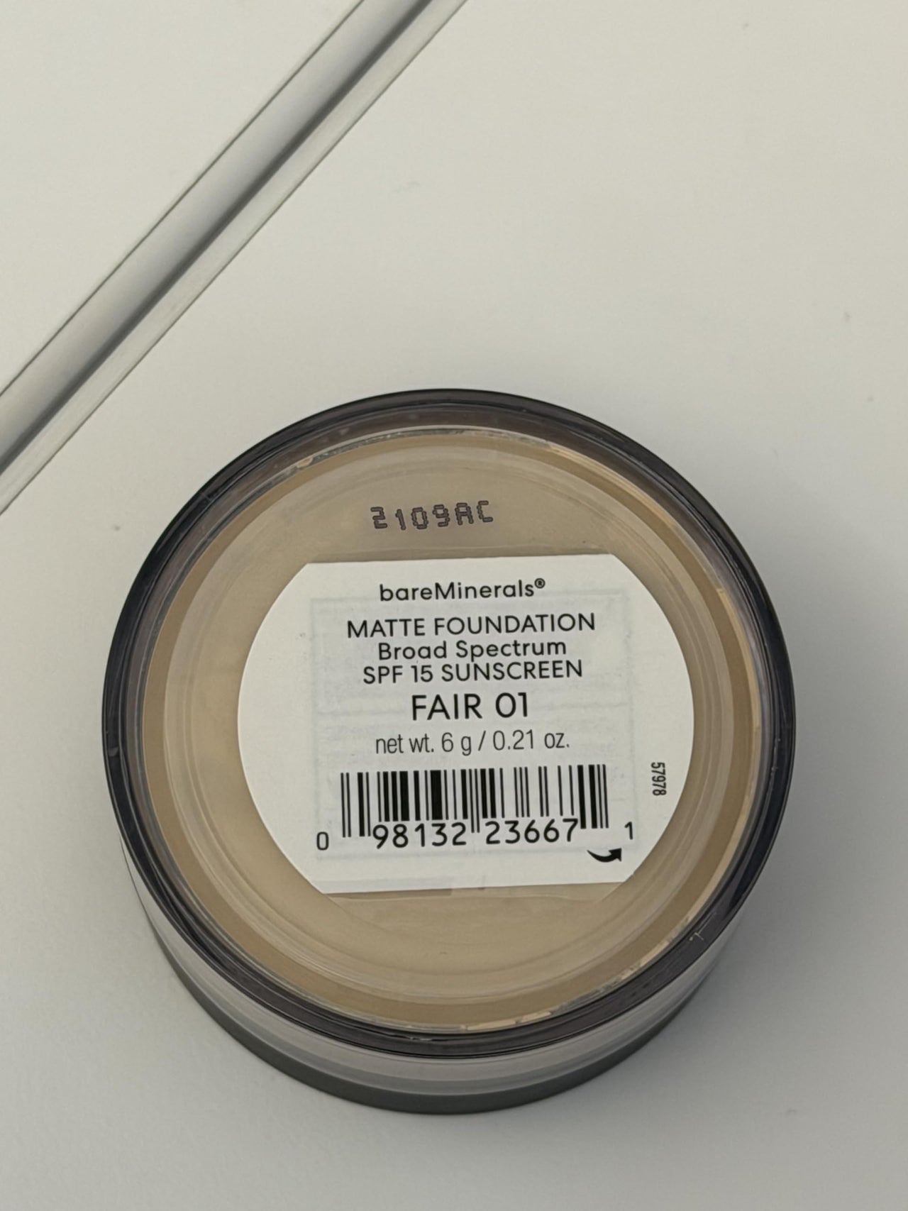 Original Matte Loose Mineral Foundation SPF 15, 01 Fair, Vegan, Cruelty-Free & Dermatologist-Tested