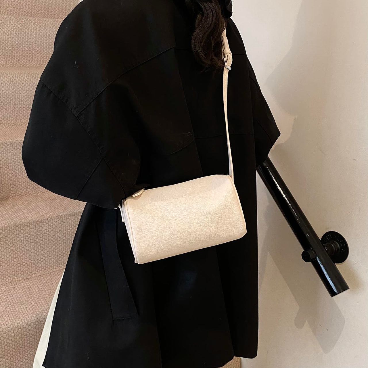 Covelin Small Women's Shoulder Bag - Minimalist & Stylish Top-Handbag with Lychee Leather Beige
