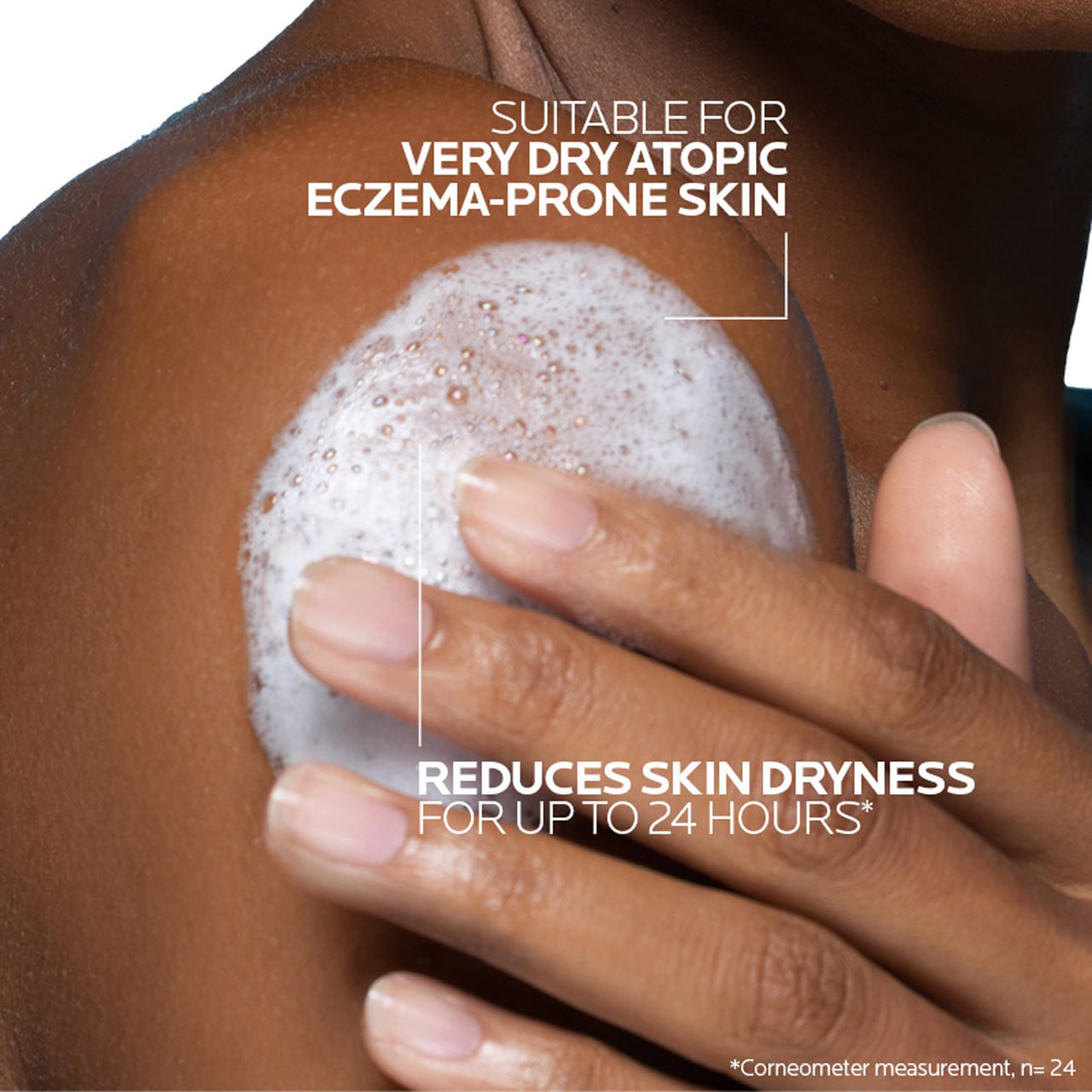 La Roche-Posay Lipikar AP+ Gentle Foaming Cleansing Oil, Gentle Oil Cleanser for Face and Body Formulated with Niacinamide, Long-Lasting 24-hour Hydration, Fragrance-Free & Soap Free