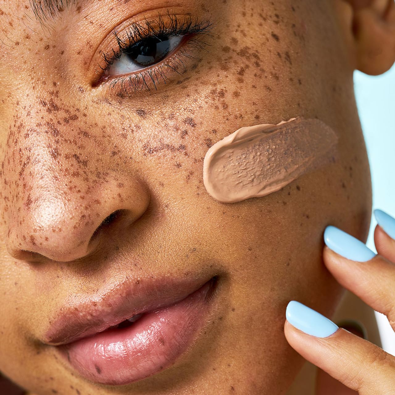 Bliss Block Star Block This Way Duo Tinted Face Sunscreen SPF 30-100% Mineral Broad Spectrum Sunscreen With Zinc Oxide & Titanium Dioxide - Non Greasy Invisible finish