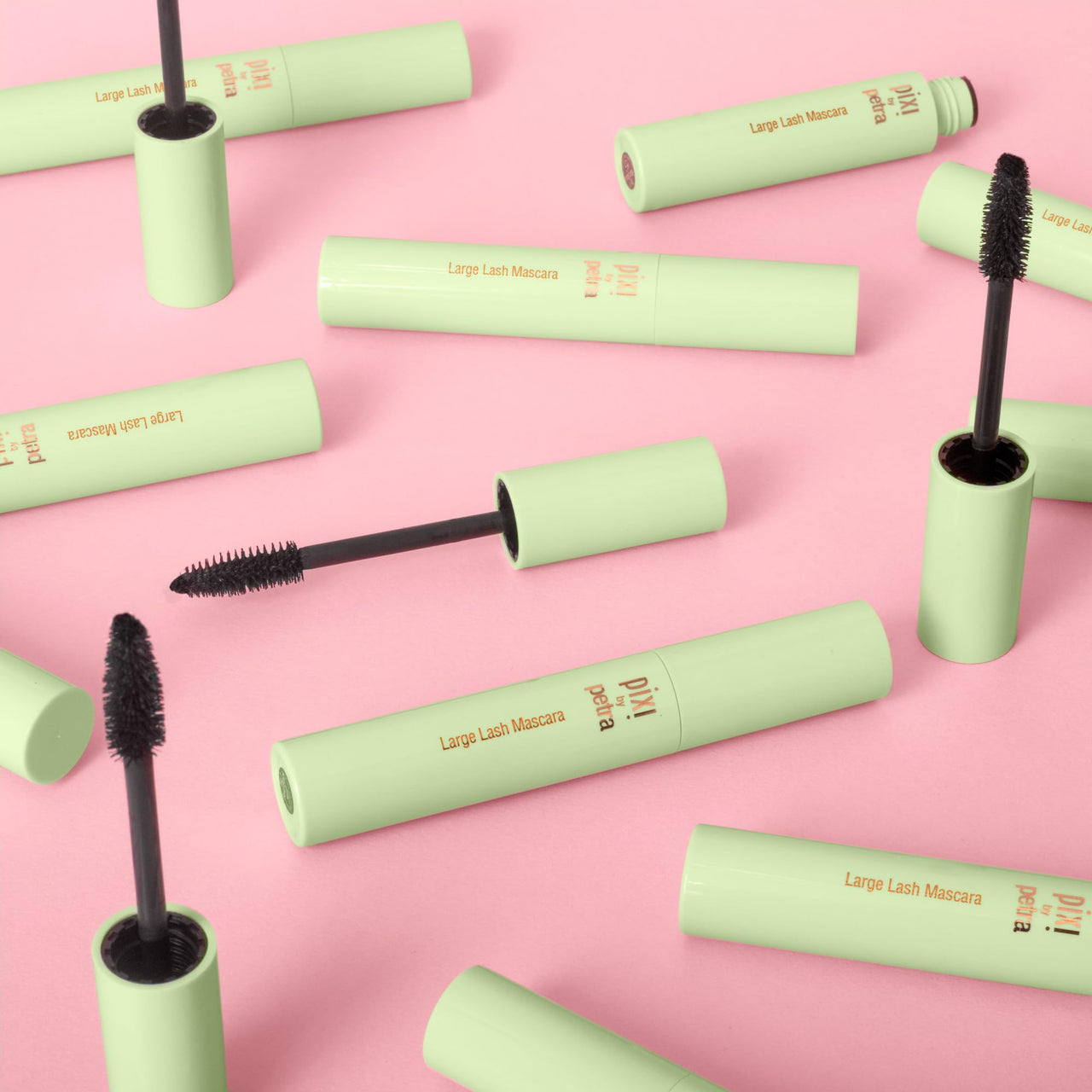 Pixi Large Lash Mascara | Extreme Volume Mascara with Vitamin E, Panthenol & Bamboo | False Lash Effect | Smudge-Proof & Water-Resistant | Ophthalmologist Tested | No.1 Bold Black | 0.4 fl oz/ 12ml
