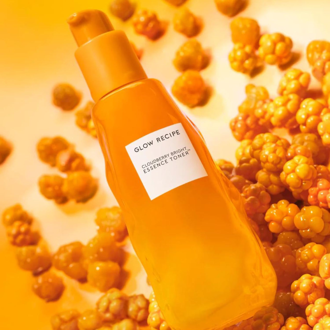 Glow Recipe Cloudberry Bright Essence Toner to Soften & Even Skin Tone