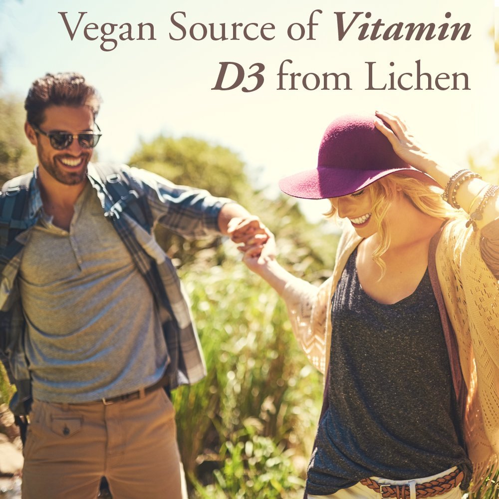 Garden of Life Organics Vegan Vitamin D3 for Women and Men, Liquid 1000 IU Per Spray, D3 Plus Omegas - Vanilla Flavor - 125 Servings - 2fl oz Liquid Whole Food Vitamin Supplement