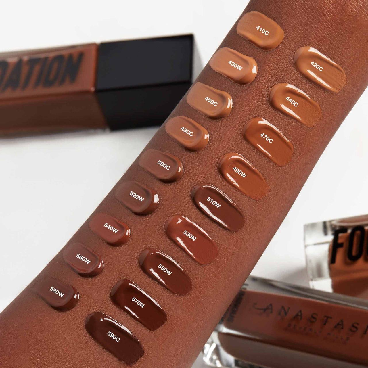 Anastasia Beverly Hills - Luminous Foundation - 230N