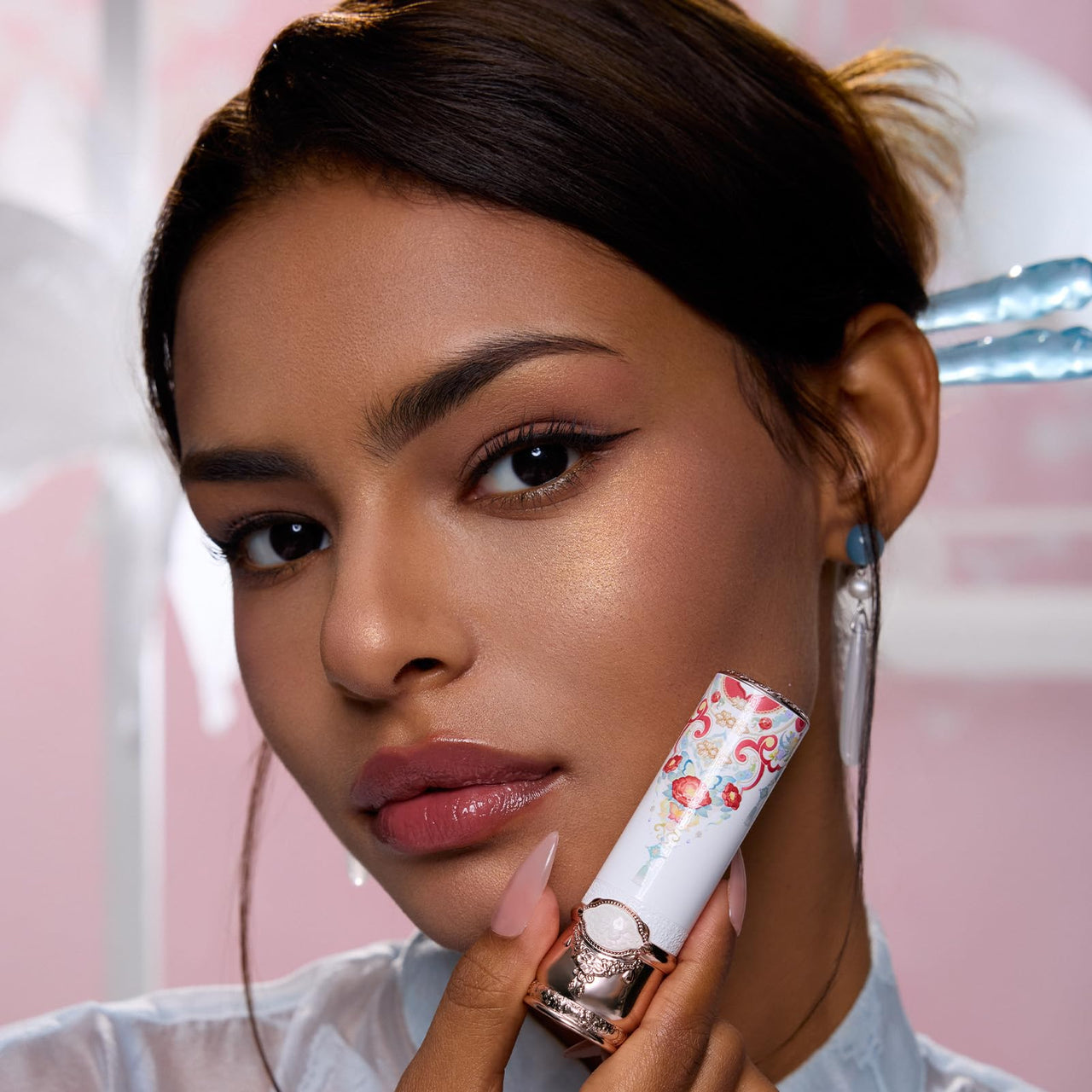 Flower Knows Butterfly Cloud Collar Glossy Lipstick,Hydrating Solid Lip Gloss,Moisturizing Red Tinted Lip Balm,Long Lasting Lip Gloss in Balm for Girls&Women,(C07 Red Bean)