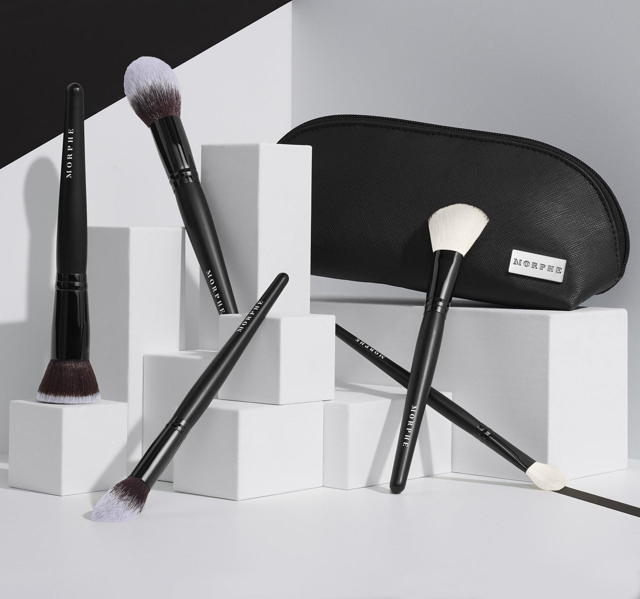 Morphe Face The Beat Makeup Brushes - 5 Piece Makeup Brush Set with Foundation, Blush, Contour & Blending Brushes - Made with Synthetic Bristles & Includes Makeup Brush Case (5 Count)