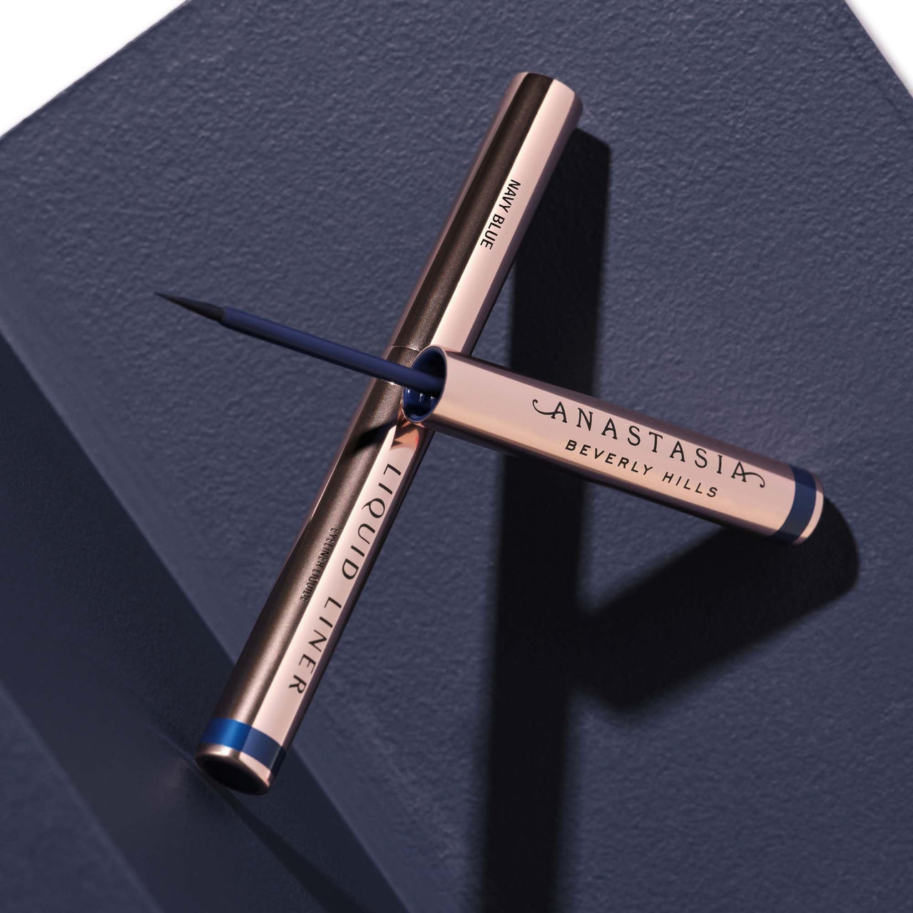 Anastasia Beverly Hills - Liquid Eyeliner - Burgundy