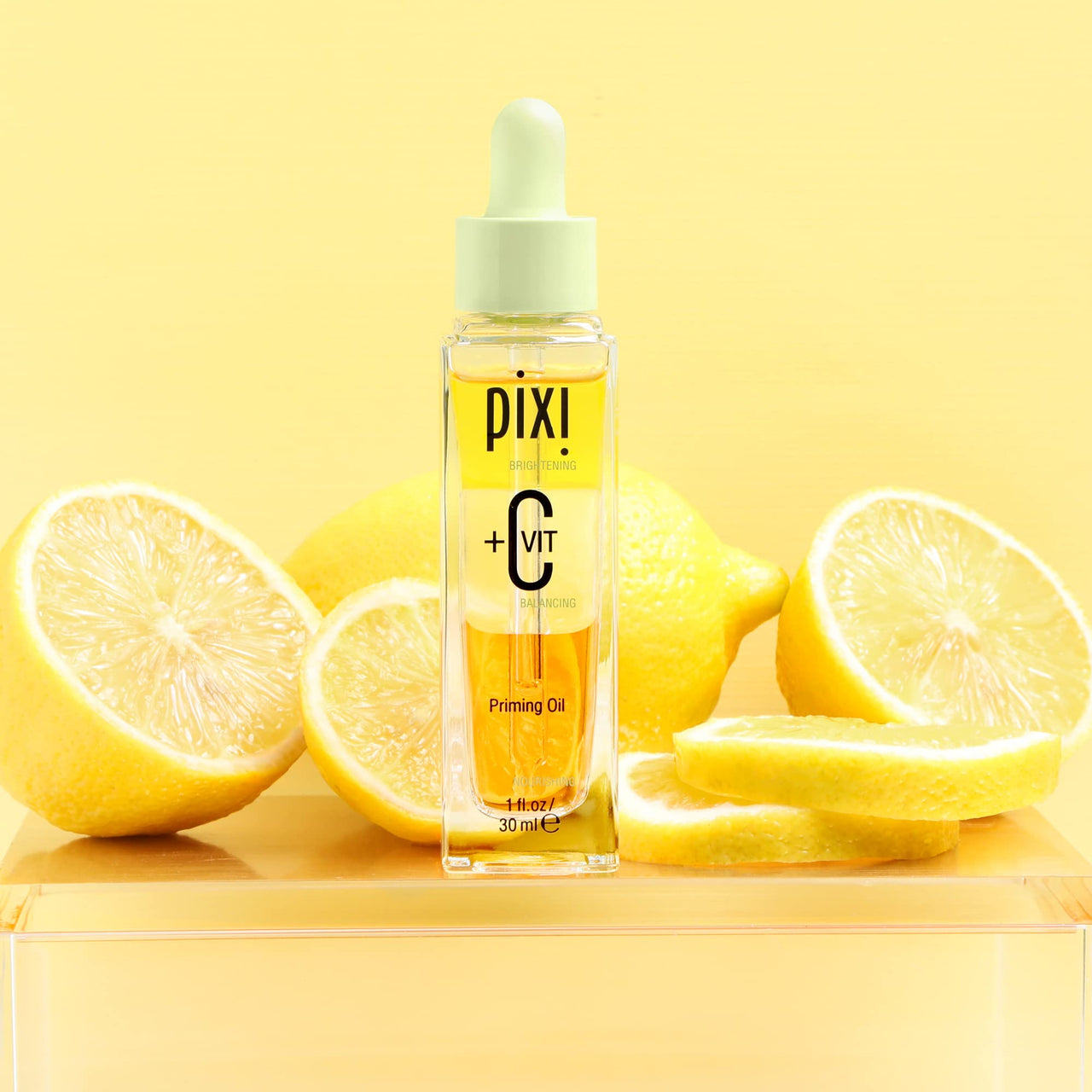 Pixi Beauty +C Vit Priming Oil | Nourishing Vitamin C Facial Oil Energizes & Balances Skin | Creates A Flawless Makeup Base | 1.00 Fl Oz