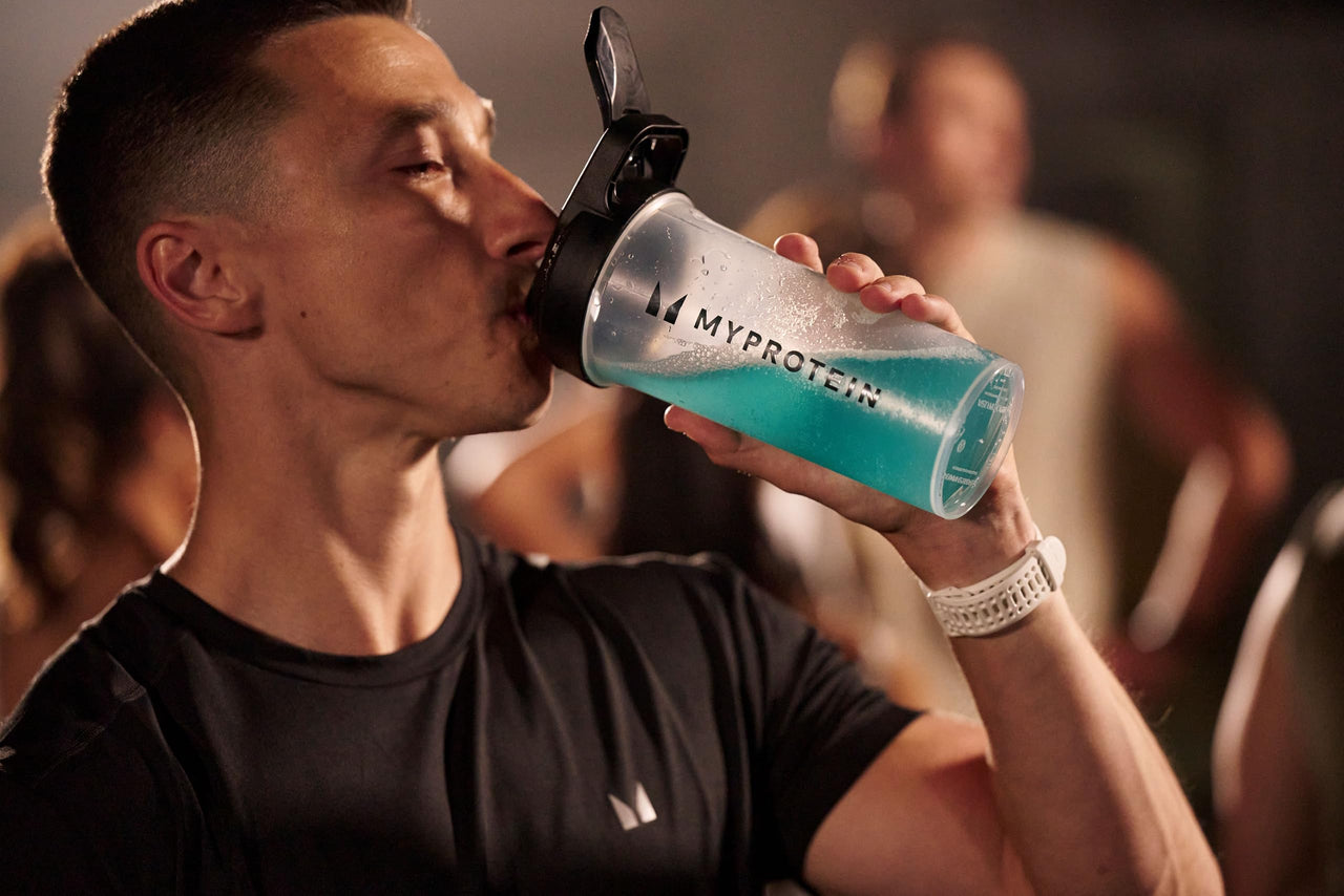 Myprotein Clear Whey Isolate Protein Powder, 20 Servings (1.1lbs) Blue Raspberry, 20g Protein per Serving, Naturally Flavored Drink Mix, Daily Protein Intake for Superior Performance