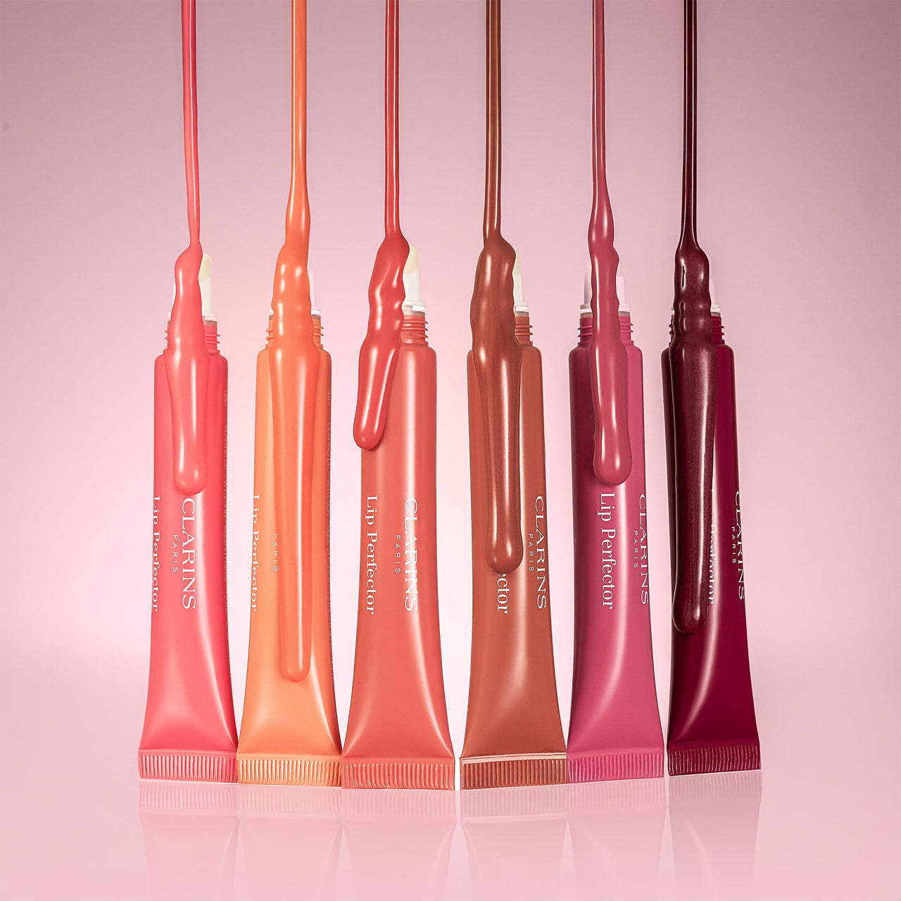 Clarins Natural Lip Perfector | Award-Winning | Sheer Finish Lip Gloss | Instant 3D Shine | Nourishing, Hydrating, Softening and Lip Plumping | Contains Natural Plant Extracts With Skincare Benefits
