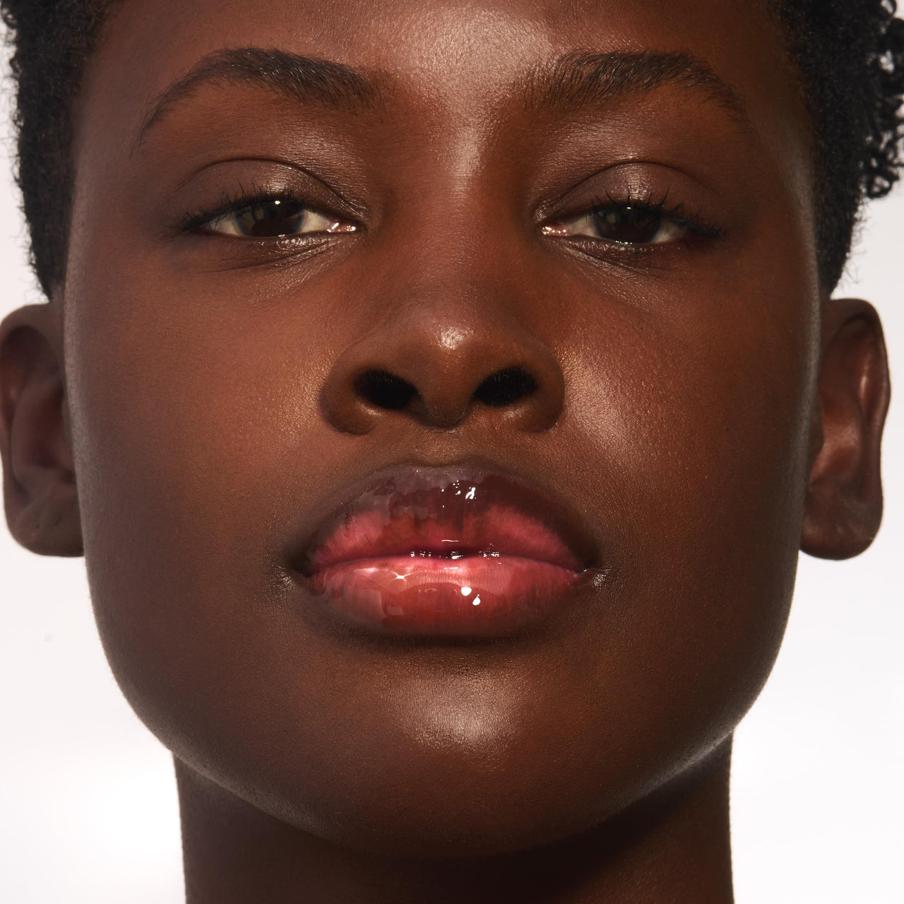 Clarins Lip Comfort Oil | Soothes, Comforts, Hydrates and Protects Lips | Sheer, High Shine Finish | Visibly Plumps | 93% Natural Ingredients | Organic Sweetbriar Rose Oil, Rich in Omega-6 and Omega-3