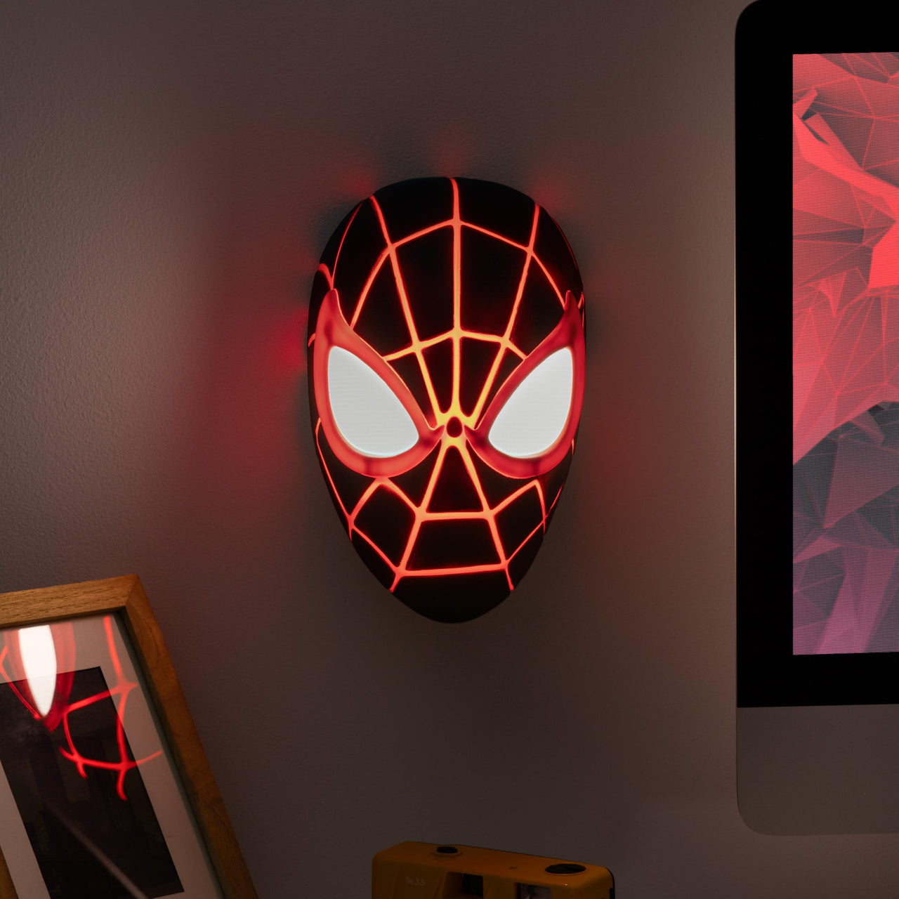 Paladone Miles Morales Spider-Man Mask LED Light – Wall-Mount or Freestanding Lamp | Official Marvel Collectible for Bedrooms, Game Rooms & Gifts