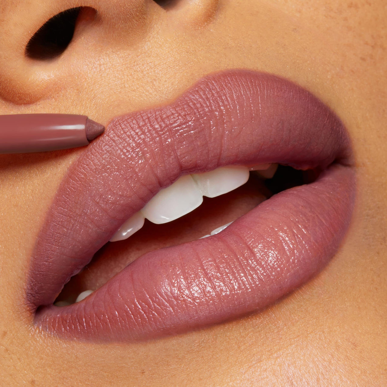 ColourPop So Juicy Plumping Lip Liner with Peptides - Long Lasting Lip Liner for Visibly Plumped & Shaped Lips - Enriched with Smoothing Ceramides & Peppermint - Group Chat (0.01 oz)
