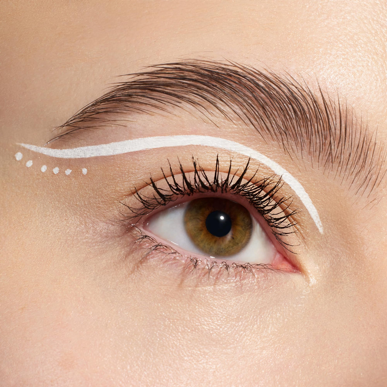 essence | Lash Princess Liner White | Smudge Proof, Matte Eyeliner with Ultra-Fine Brush Tip | Vegan & Cruelty Free