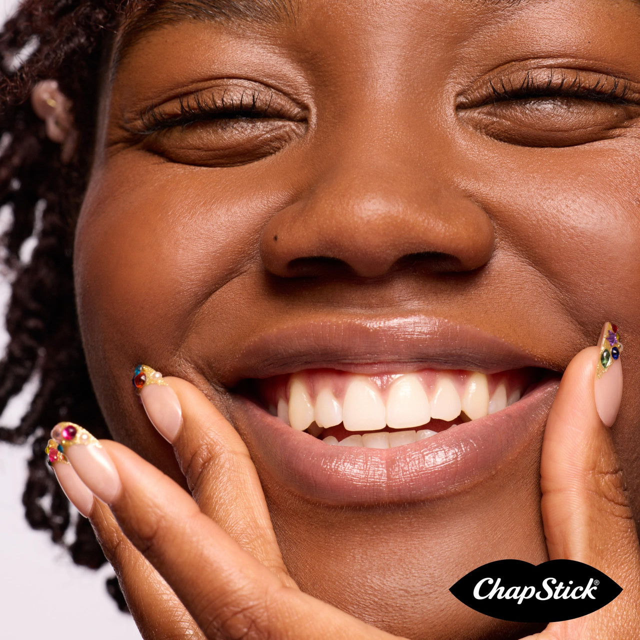 ChapStick Advent Calendar 2025 – Cozy Countdown to Christmas, Variety 12-Pack Lip Balm Gift Set, Holiday Gifts for Women, Men, Teens, Coworkers, Grandpa & Grandma, 0.15 Oz Each