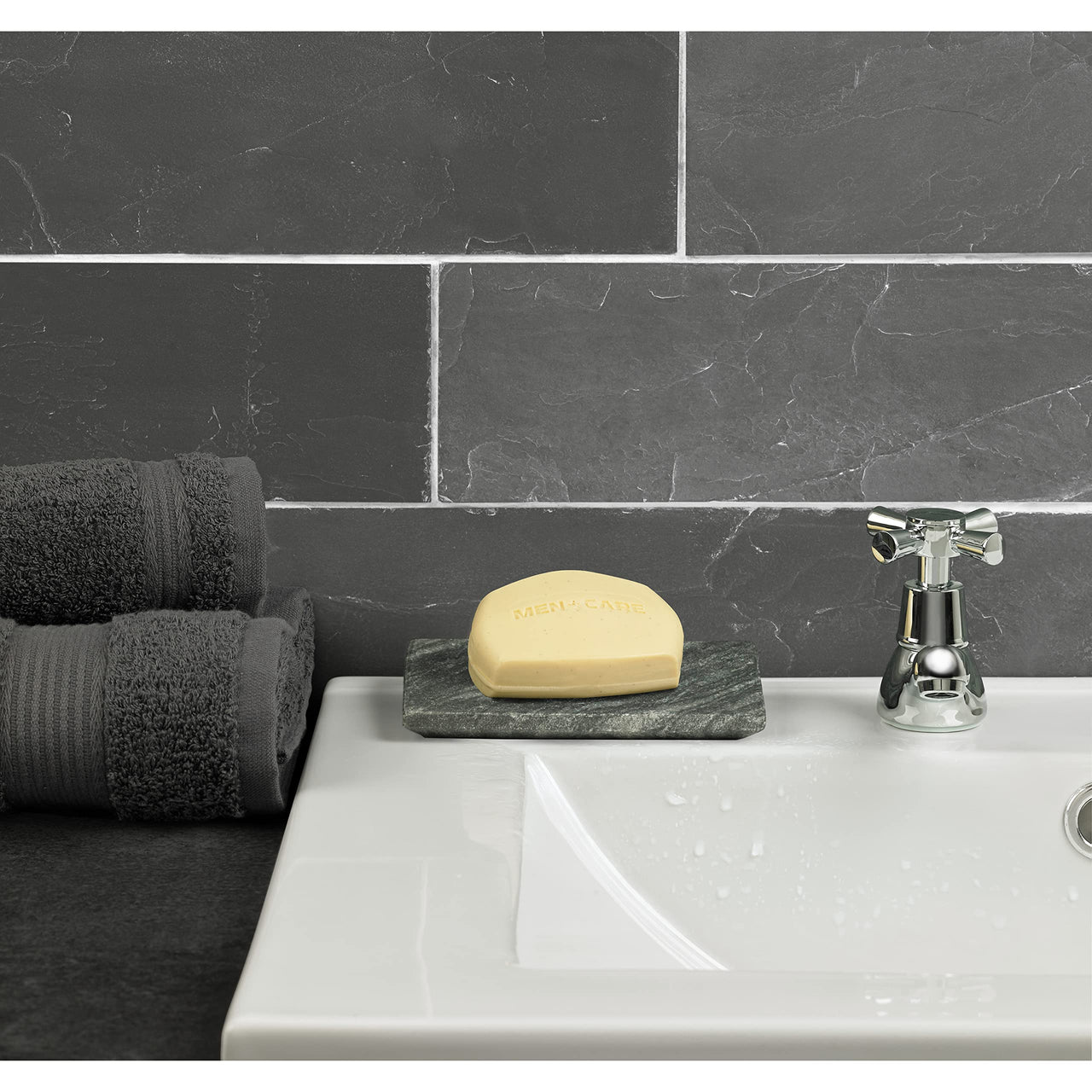 Dove Men+Care Bar 3 in 1 Cleanser for Body, Face, and Shaving Extra Fresh 14 Bars to Clean and Hydrate Skin Body and Facial Cleanser Mandarin Citrus, Patchouli, and Rosemary scent 3.75 oz