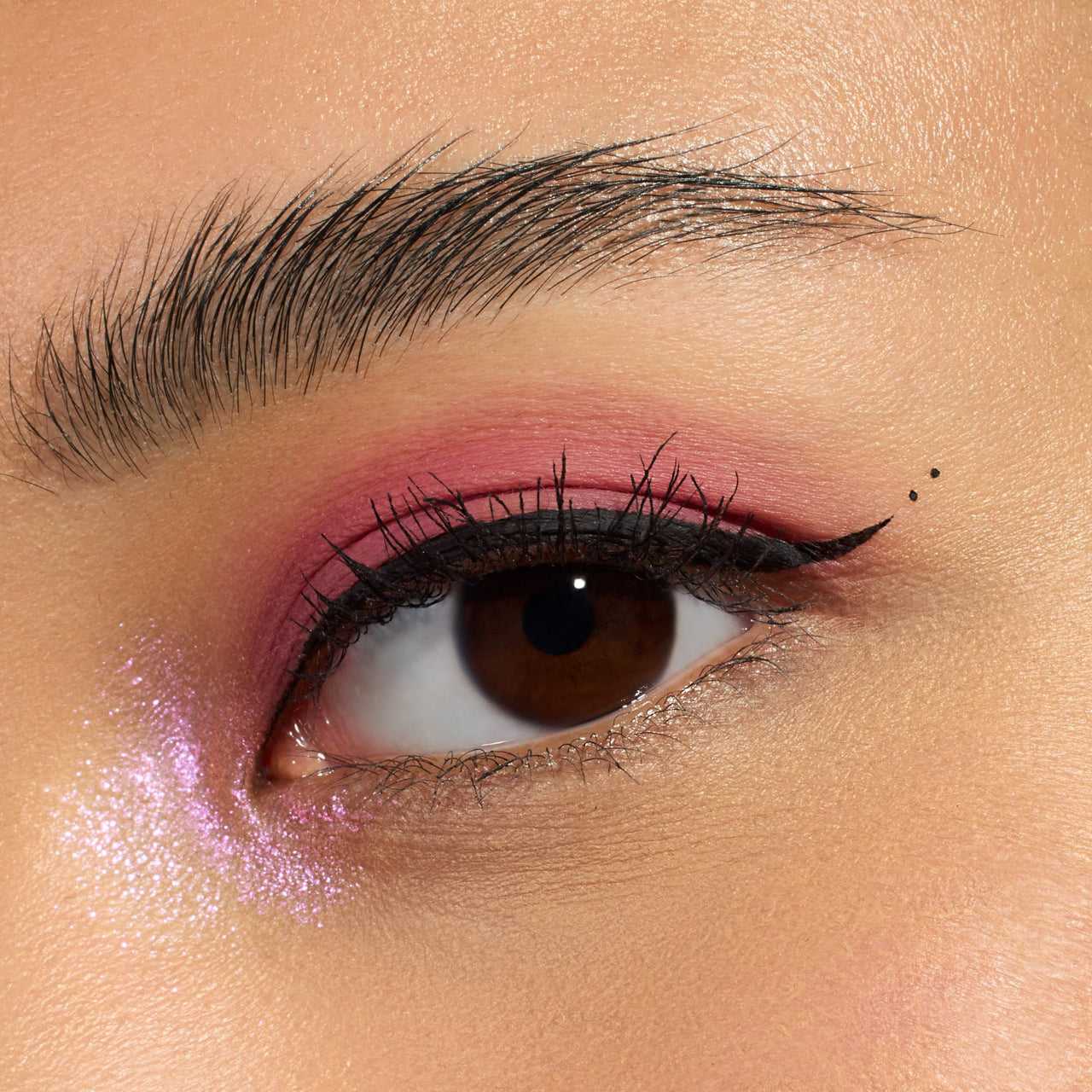 essence | Lash Princess Liquid Liner Waterproof Black | Smudge Proof, Matte Eyeliner with Ultra-Fine Brush Tip | Vegan & Cruelty Free