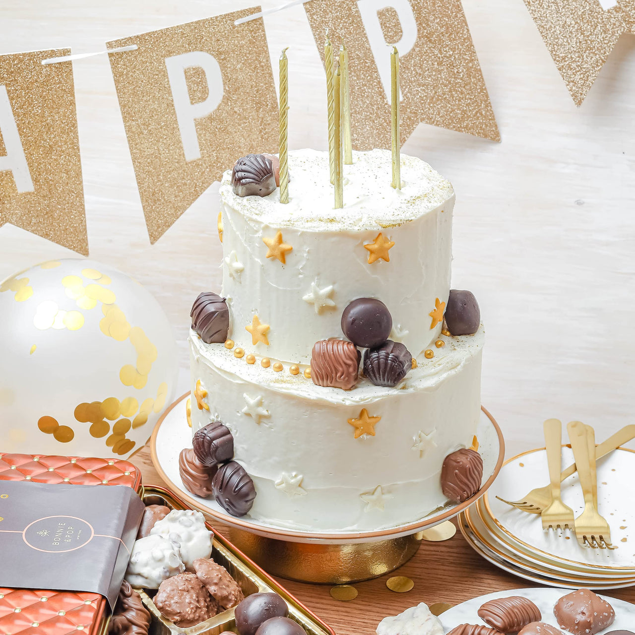 BONNIE AND POP - Birthday Food Gift Basket, Happy Birthday Chocolate, Birthday Gift Box, Food Birthday Gifts for Women and Men, Birthday Treats, Prime Snack Gift Arrangements, Bonnie and Pop
