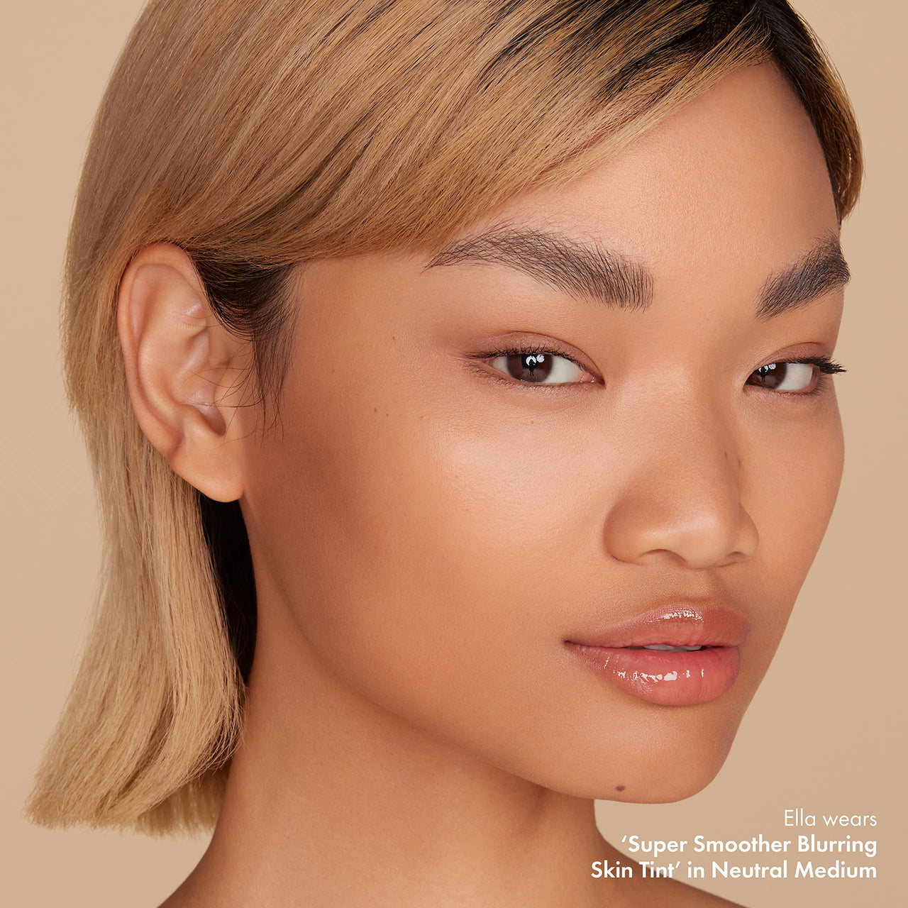ICONIC LONDON Super Smoother Blurring Skin Tint | Light to Medium Coverage, Hydrating, Ultra-Lightweight Tinted Moisturizer, Cruelty-Free, Vegan Makeup (Neutral Medium) 1.01 Fl oz