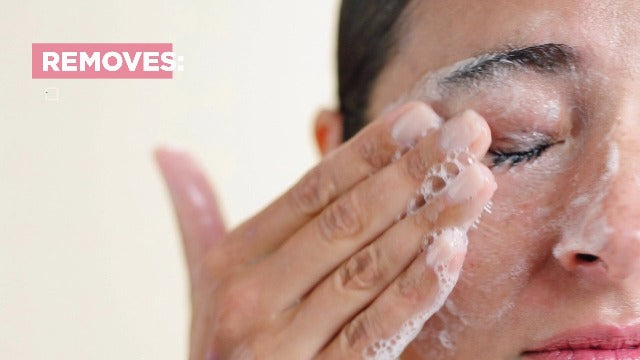 Image 9 of IT Cosmetics Confidence in a Cleanser